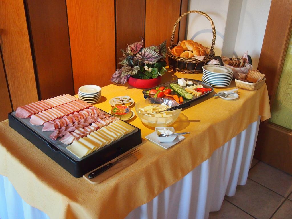 Hotel-Pension Stallinger 바이레크 외부 사진